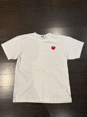 PLAY Comme des Garcons white tshirt Large